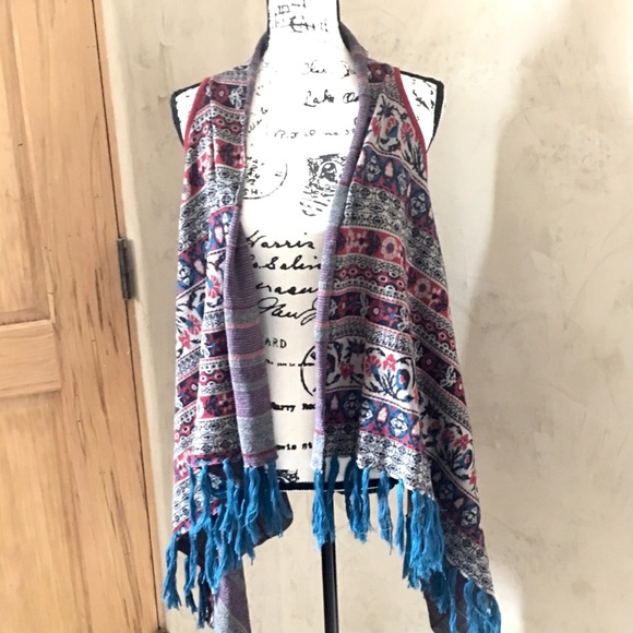 Flying Tomato Sweaters - Flying Tomatoes Southwestern/Aztec Fringe